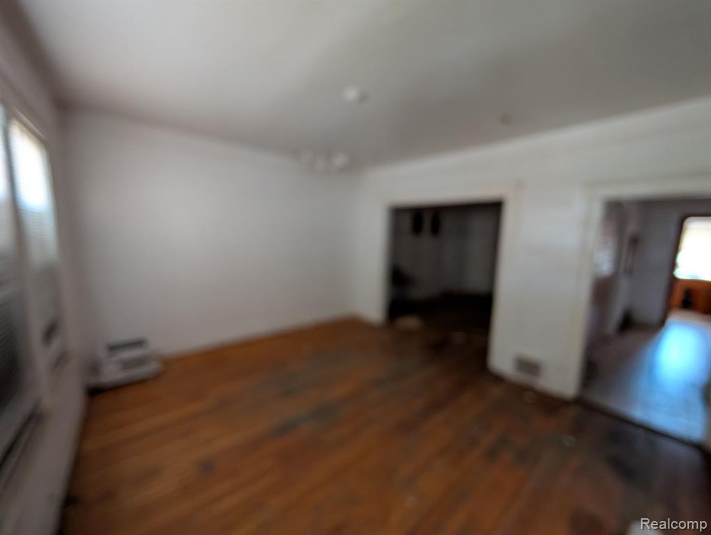 3299 MONTGOMERY Street, Detroit, MI 48206 — Photo 4