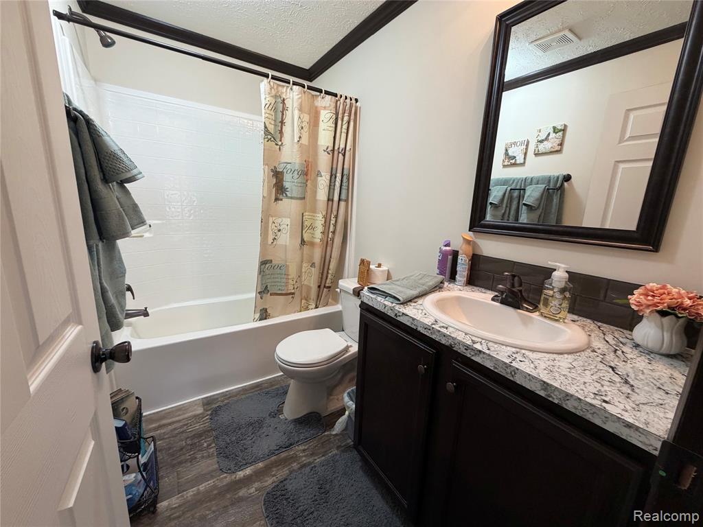 241 Waterway Court, Lapeer, MI 48446 — Photo 24