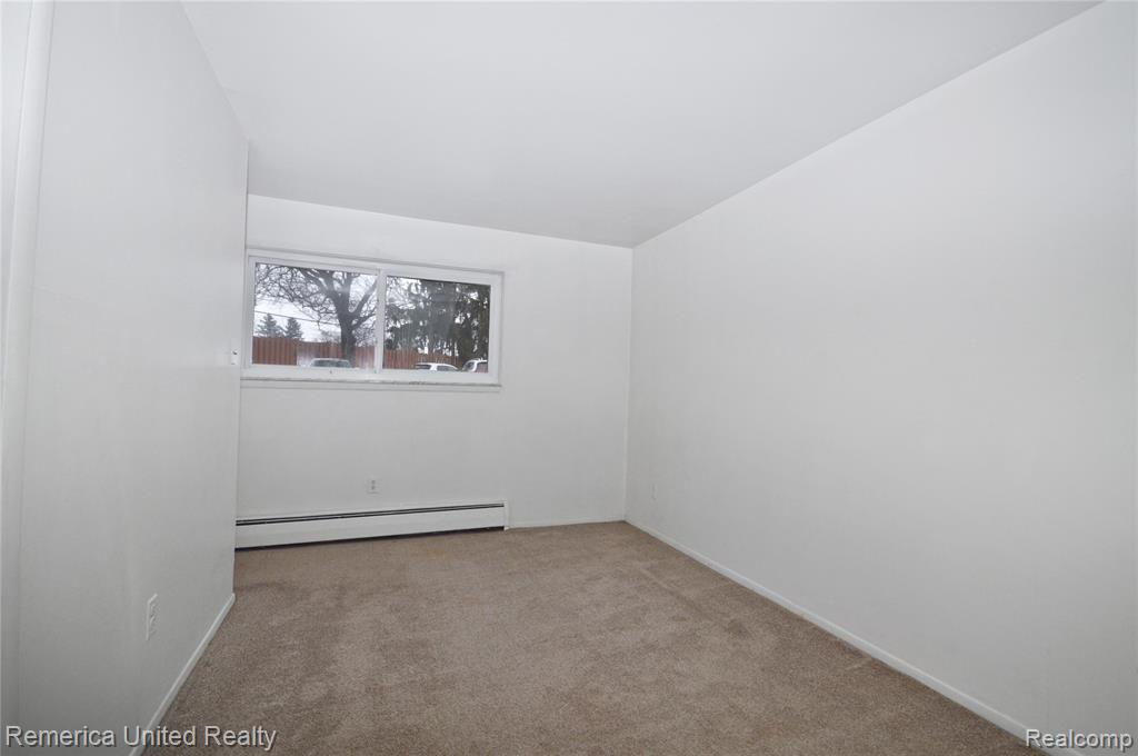 31831 Grand River Avenue, 58, Farmington, MI 48336 — Photo 8