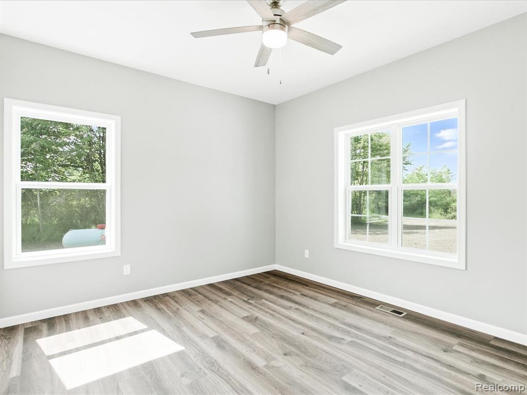 9711 CRAWFORD, Columbus, MI — Photo 15