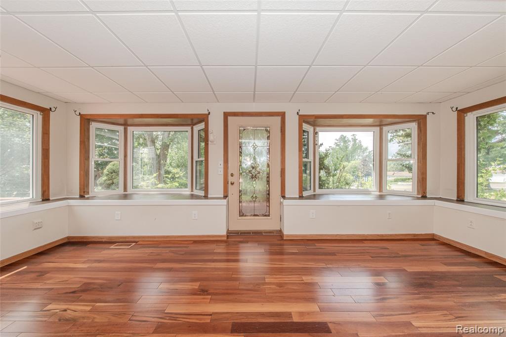 9042 Gale Road, White Lake, MI — Photo 22