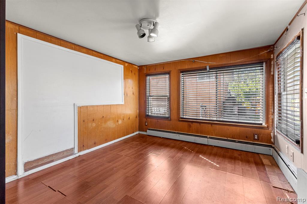 6043 N Vernon Street, Dearborn Heights, MI 48127 — Photo 16