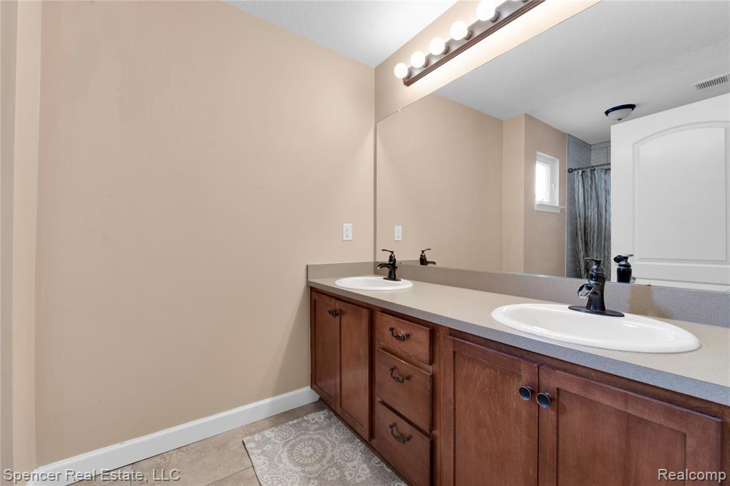6125 Cheshire Park Drive, Clarkston, MI — Photo 22
