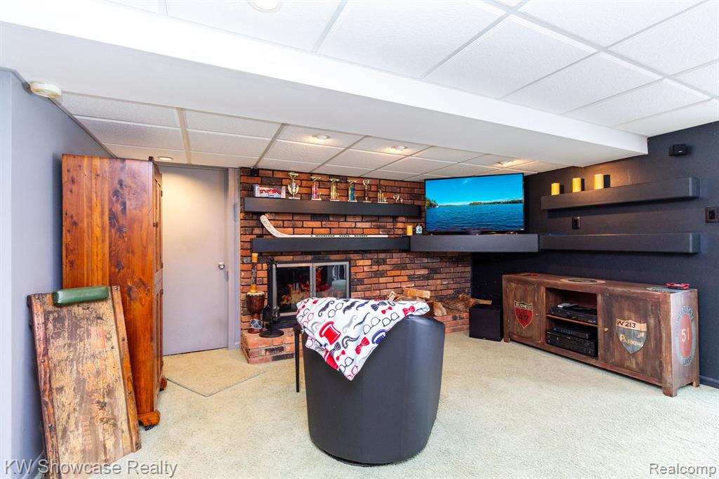 7339 ELLINGROVE Drive, White Lake, MI 48383 — Photo 41