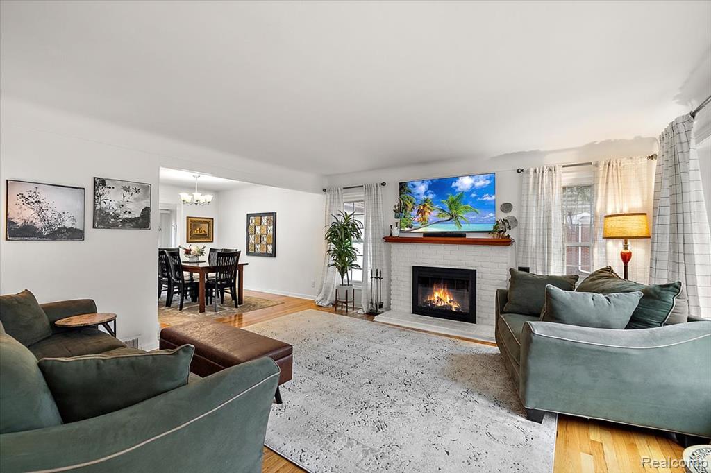 16244 Lauderdale Avenue, Beverly Hills, MI 48025 — Photo 9