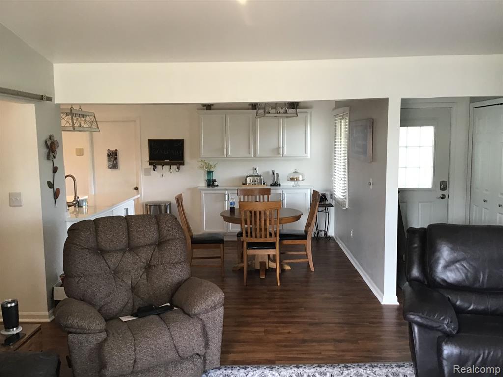 42170 BLOSSOM Lane, Clinton Twp, MI 48038 — Photo 9
