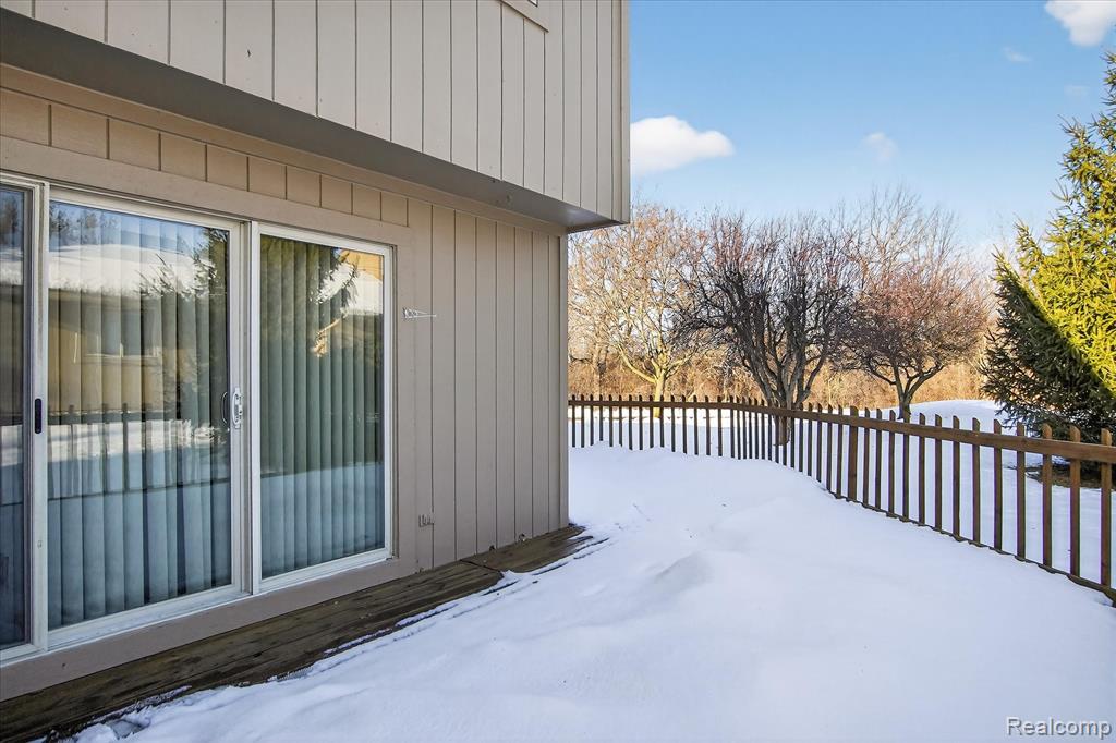 4364 S Meadow Drive, Waterford, MI 48329 — Photo 45