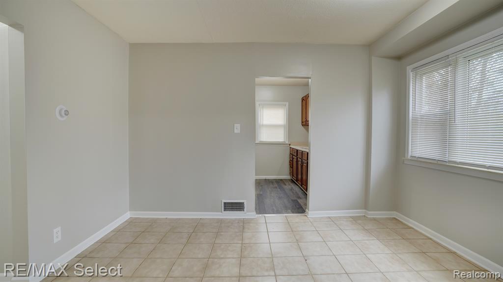 837 Crawford Street, Flint, MI 48507 — Photo 17