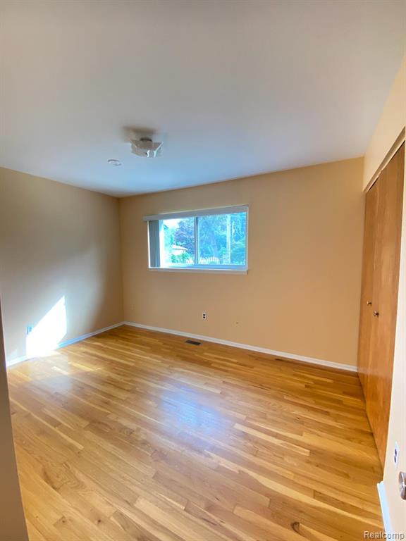 5080 Abington Drive, Troy, MI 48085 — Photo 18