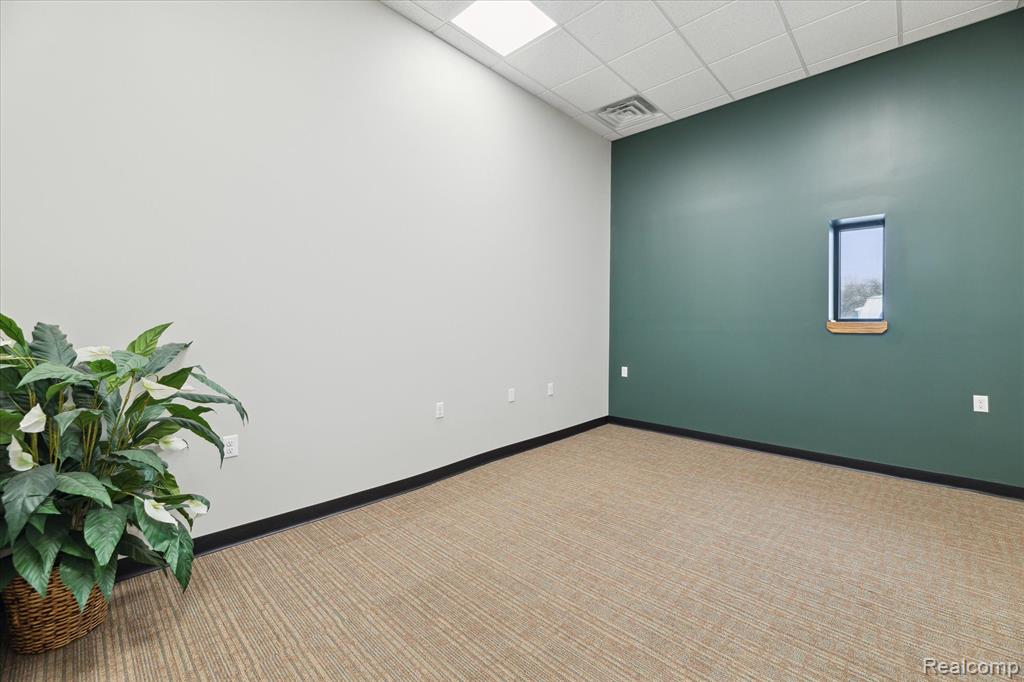 920 E GRAND RIVER Avenue, Howell, MI 48843 — Photo 18