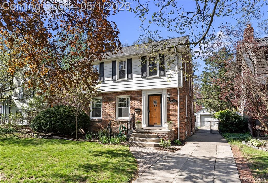 580 W Lewiston Avenue, Ferndale, MI 48220 — front exterior