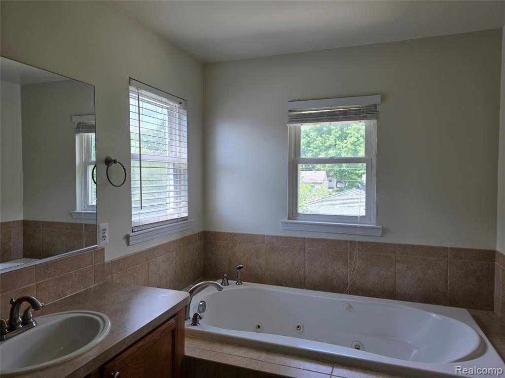 2103 Enterprise Drive, Troy, MI 48083 — Photo 30