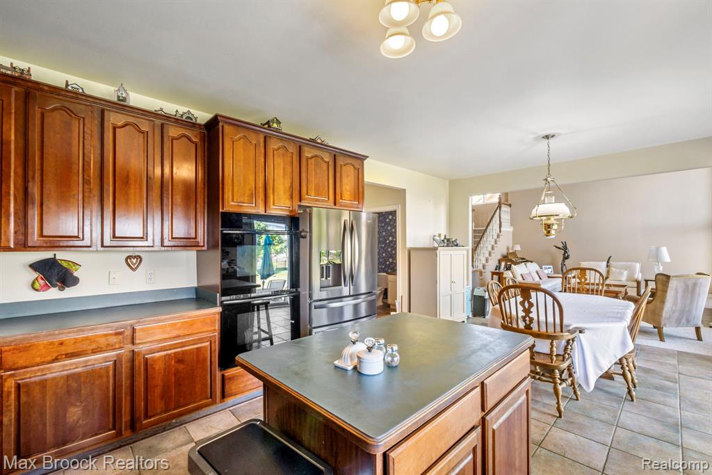 41704 Clinton Pines Drive, Clinton Twp, MI 48038 — Photo 24
