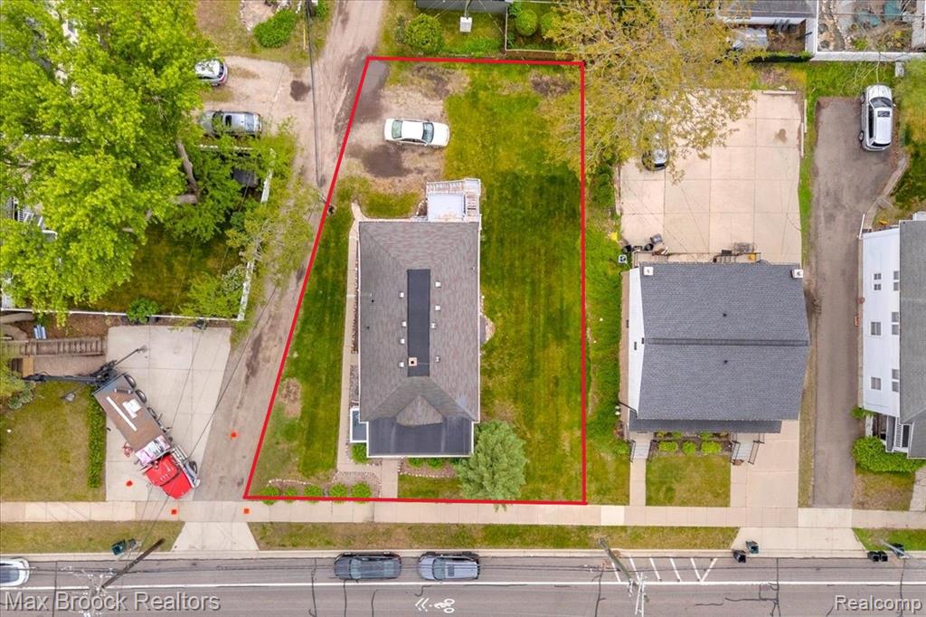 417 W Lincoln Avenue, Royal Oak, MI 48067 — front exterior