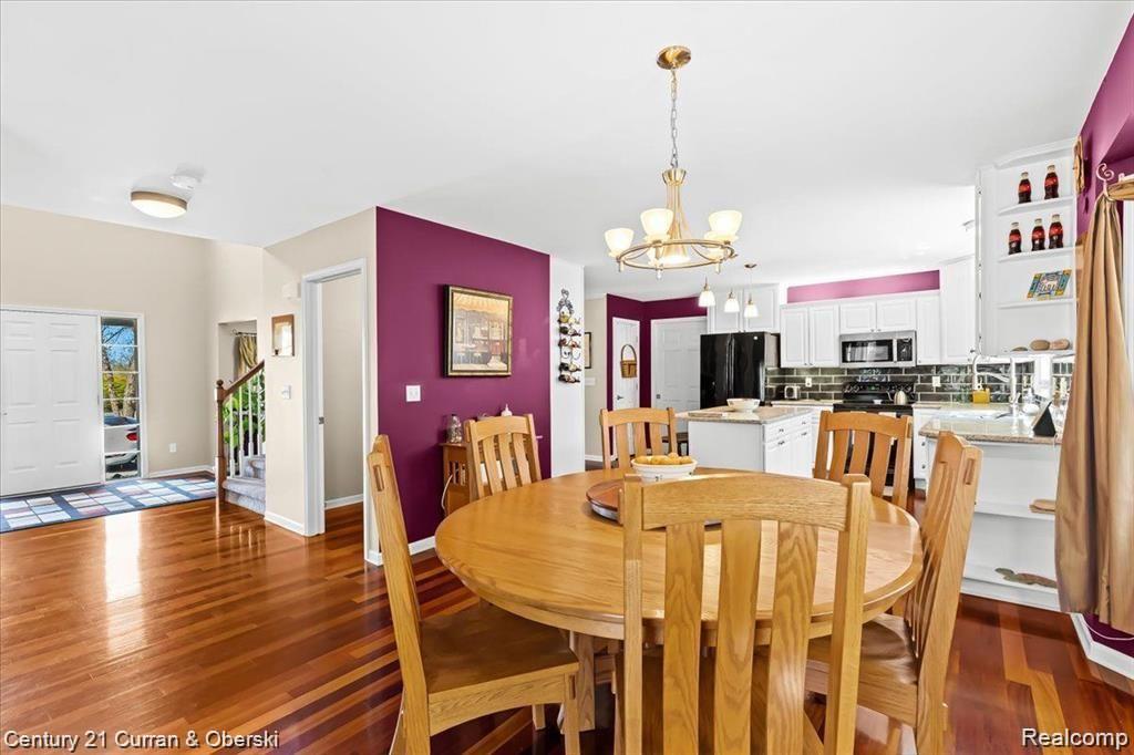 9810 GOLDFINCH Court, Saline, MI 48176 — Photo 9