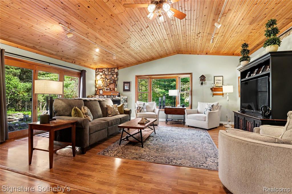 610 W Ellis Avenue, Belding, MI 48809 — Photo 20