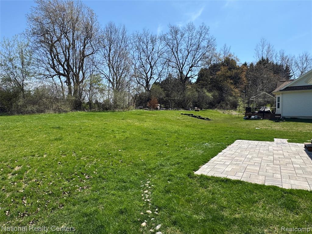 7478 Village Court, 27, Davisburg, MI 48350 — Photo 10