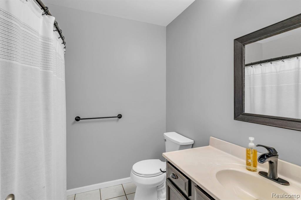 2368 N BLACKS CORNERS Road, Imlay City, MI 48444 — Photo 16