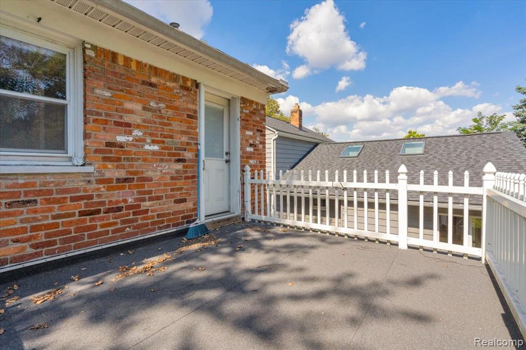 19 Maplefield Road, Pleasant Ridge, MI — Photo 36