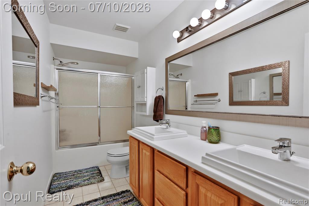 7725 Partridge Hill Drive, Brighton, MI 48116 — Photo 30