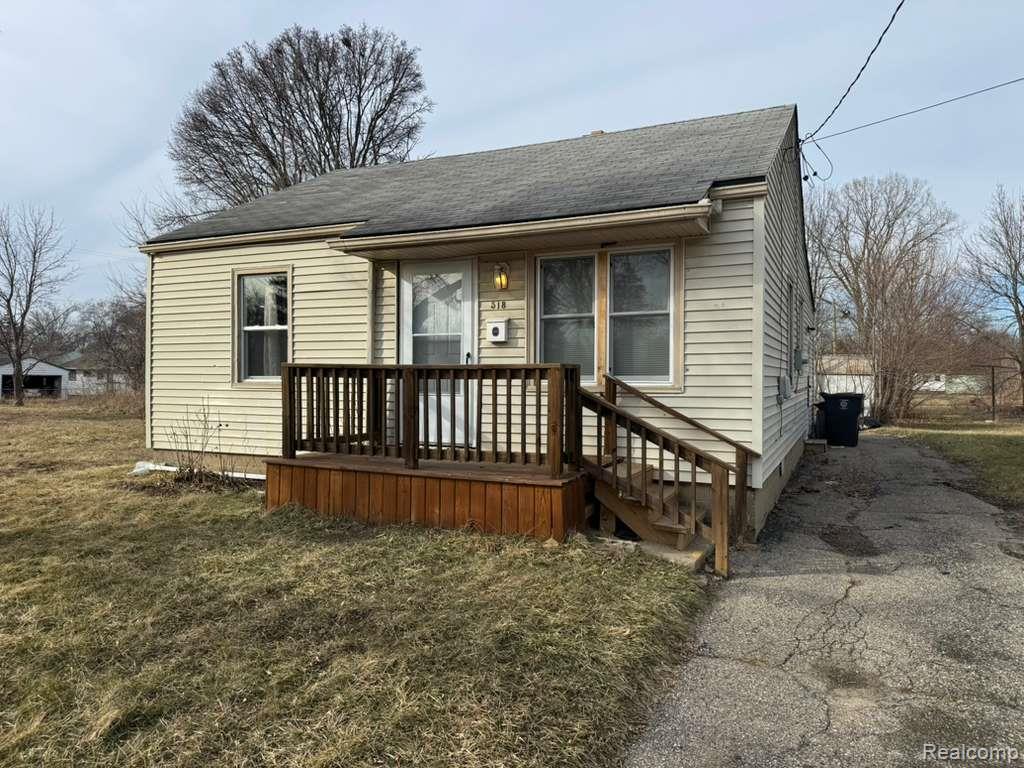 518 W Ruth Avenue, Flint, MI 48505 — Photo 2