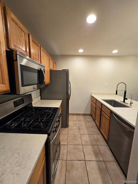 12516 Saint Andrews Way, 23, Fenton, MI 48430 — Photo 4