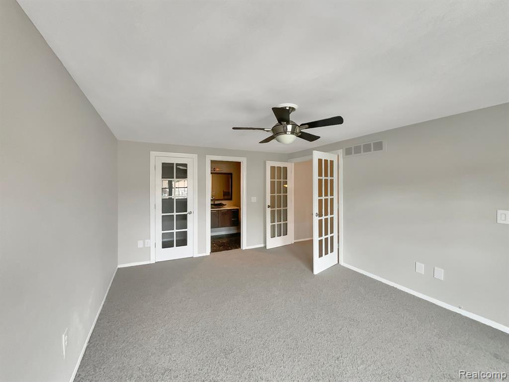 20826 W GLEN HAVEN Circle, Northville, MI 48167 — Photo 14