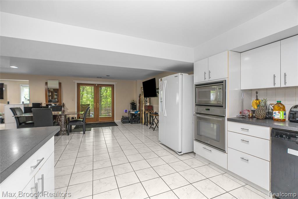 5199 Shenandoah Court, West Bloomfield, MI 48323 — Photo 63