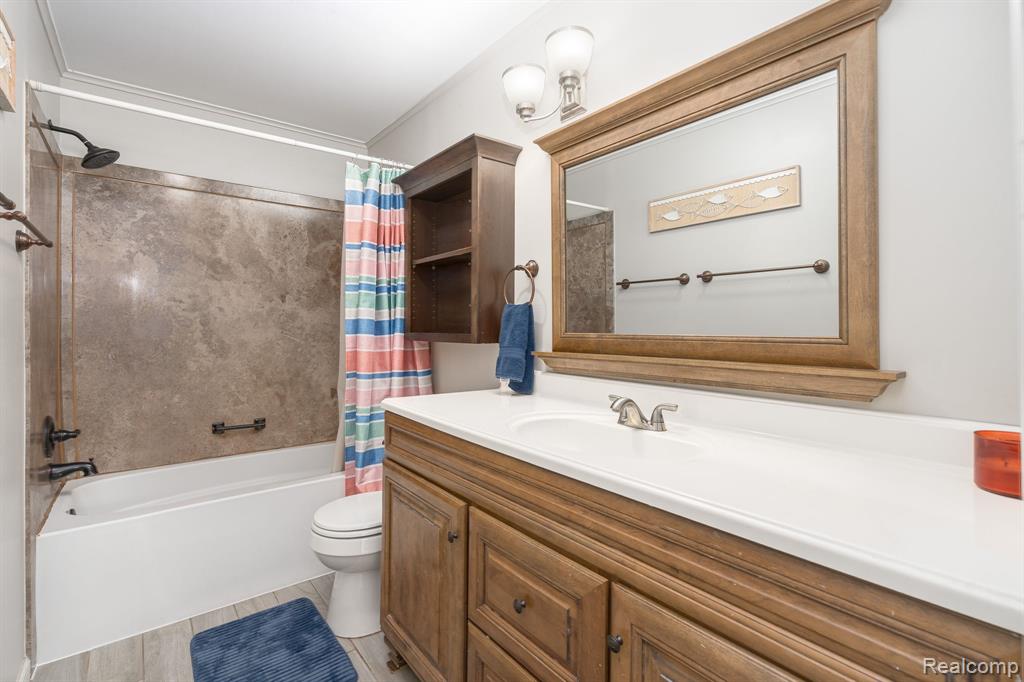 6460 Hermana Road, West Bloomfield, MI 48324 — Photo 4