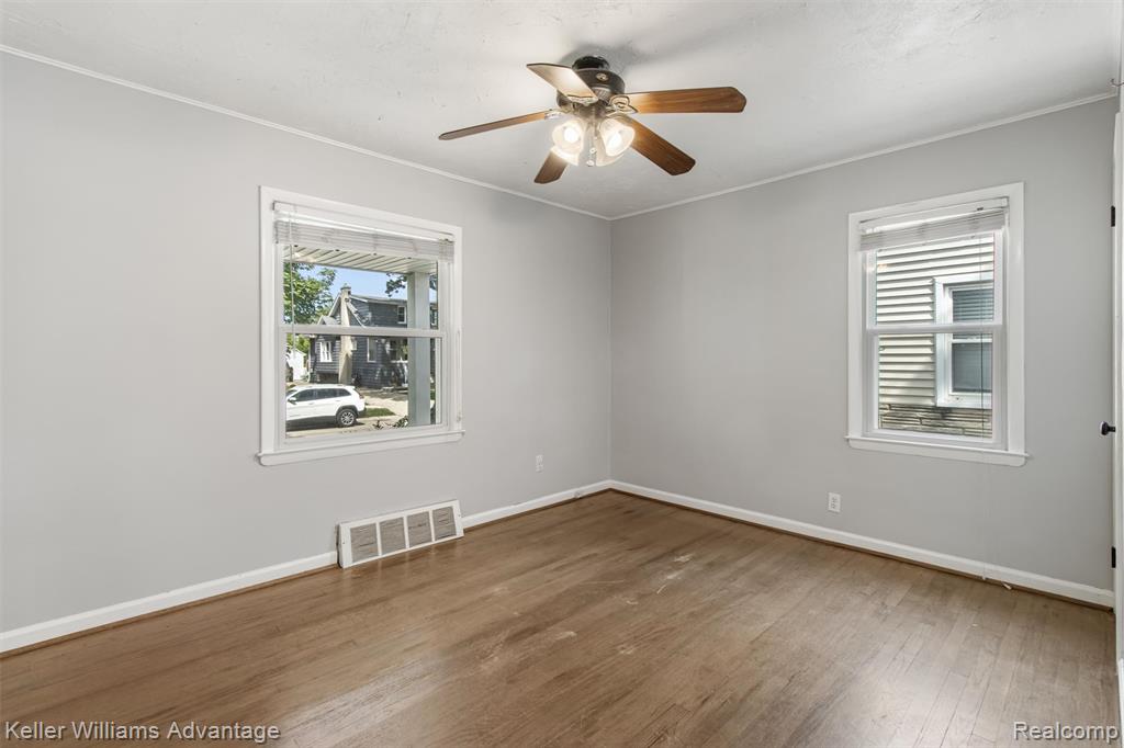 617 S Edgeworth Avenue, Royal Oak, MI 48067 — Photo 14