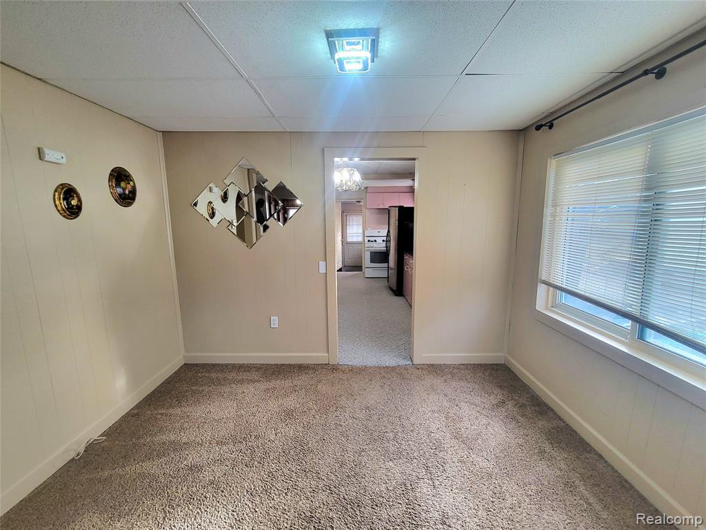 8238 Chalmers Avenue, Warren, MI 48089 — Photo 6