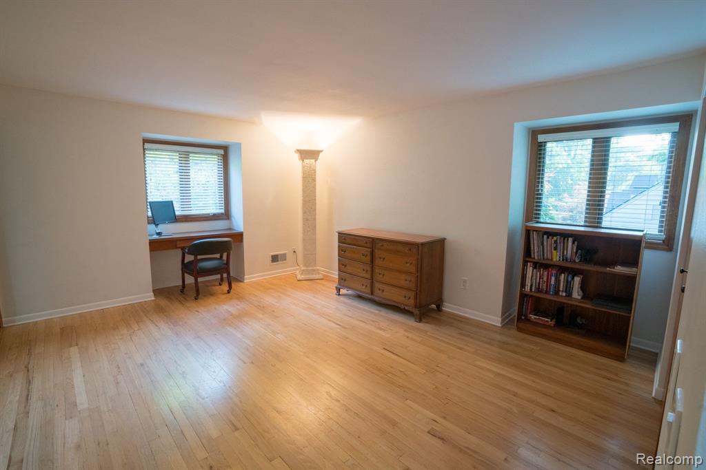 45778 FERMANAGH Drive, Northville, MI 48168 — Photo 59