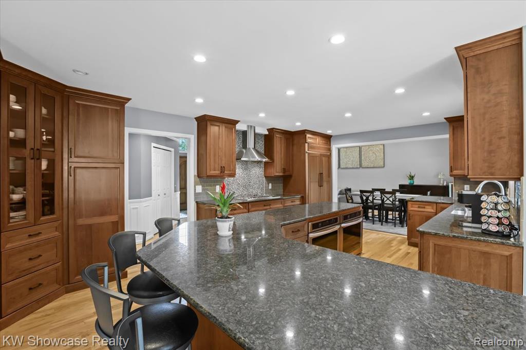 45776 Bristol Circle, Novi, MI 48377 — Photo 12