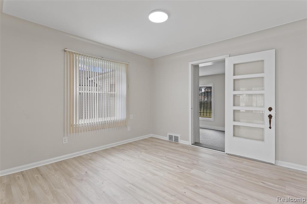 8604 Meyers Road, Detroit, MI 48228 — Photo 18