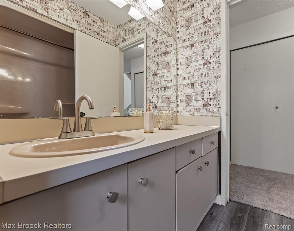 4355 Middleton Drive, Bloomfield Hills, MI 48302 — Photo 17