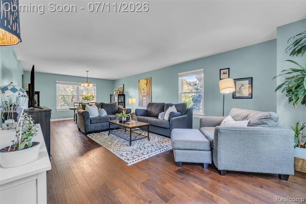 3955 Forest Edge Drive, Commerce Twp, MI 48382 — Photo 5