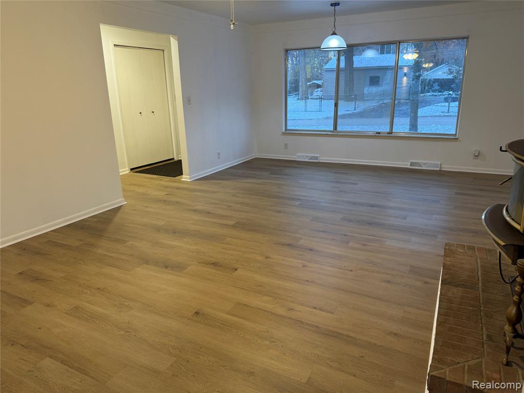 9150 Pennfield Avenue, White Lake, MI — Photo 21