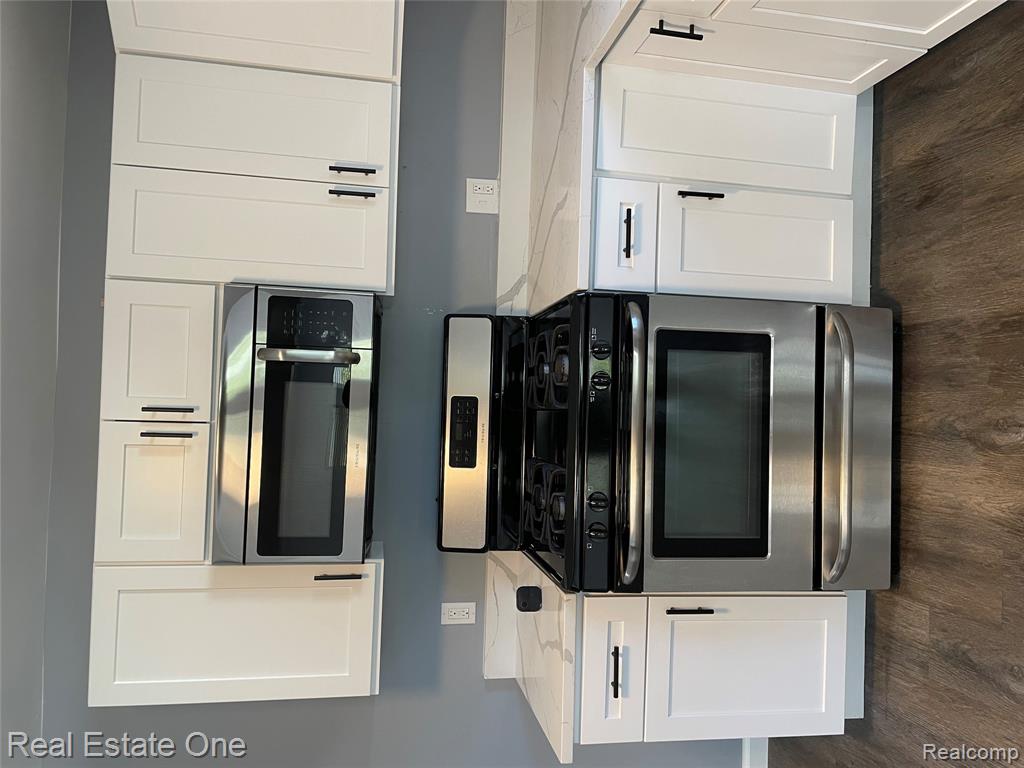 18475 Hazelwood Street, Roseville, MI 48066 — Photo 11