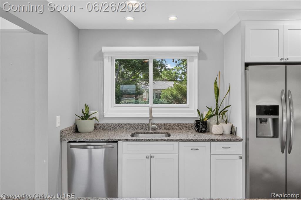 17451 Birwood Avenue, Beverly Hills, MI 48025 — Photo 20