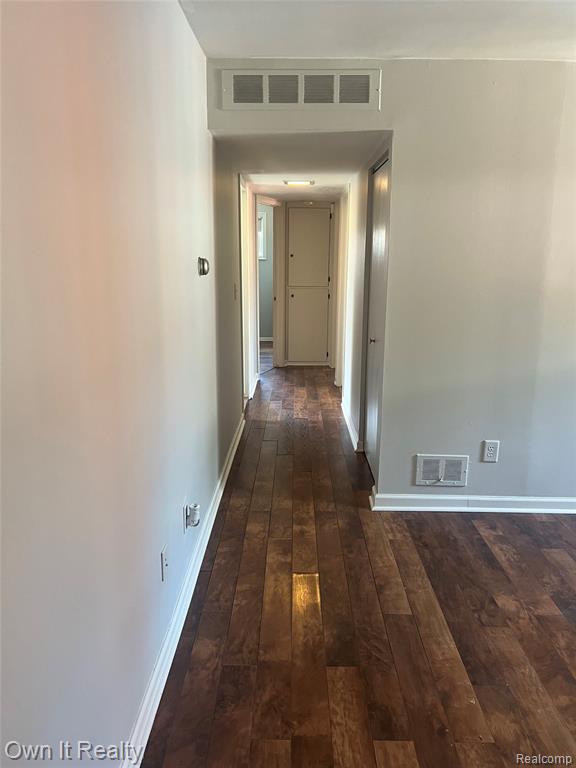 4666 ROOSEVELT Boulevard, Dearborn Heights, MI 48125 — Photo 8