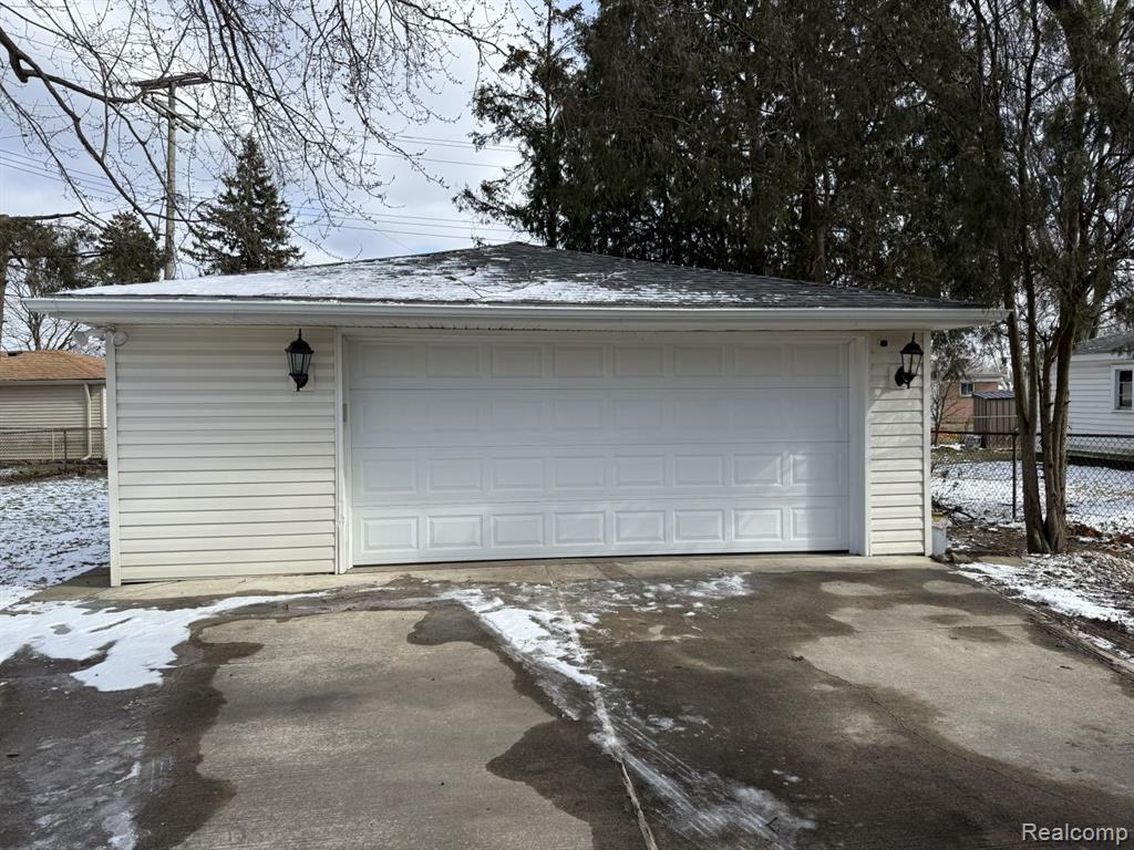 8411 Monroe Boulevard, Taylor, MI 48180 — Photo 2