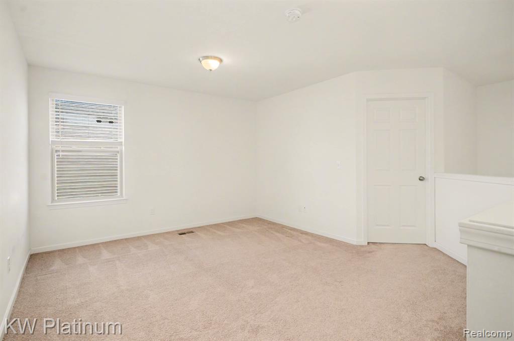 55321 Demaret Drive, Macomb, MI 48042 — Photo 30