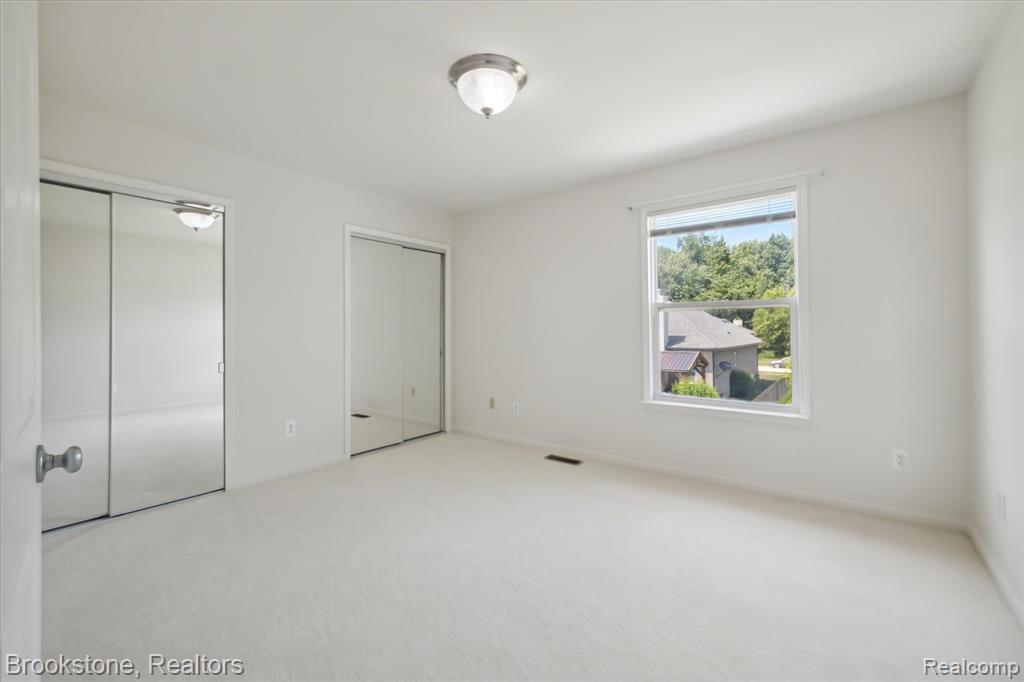53329 SHAWN Drive, Chesterfield, MI 48047 — Photo 27