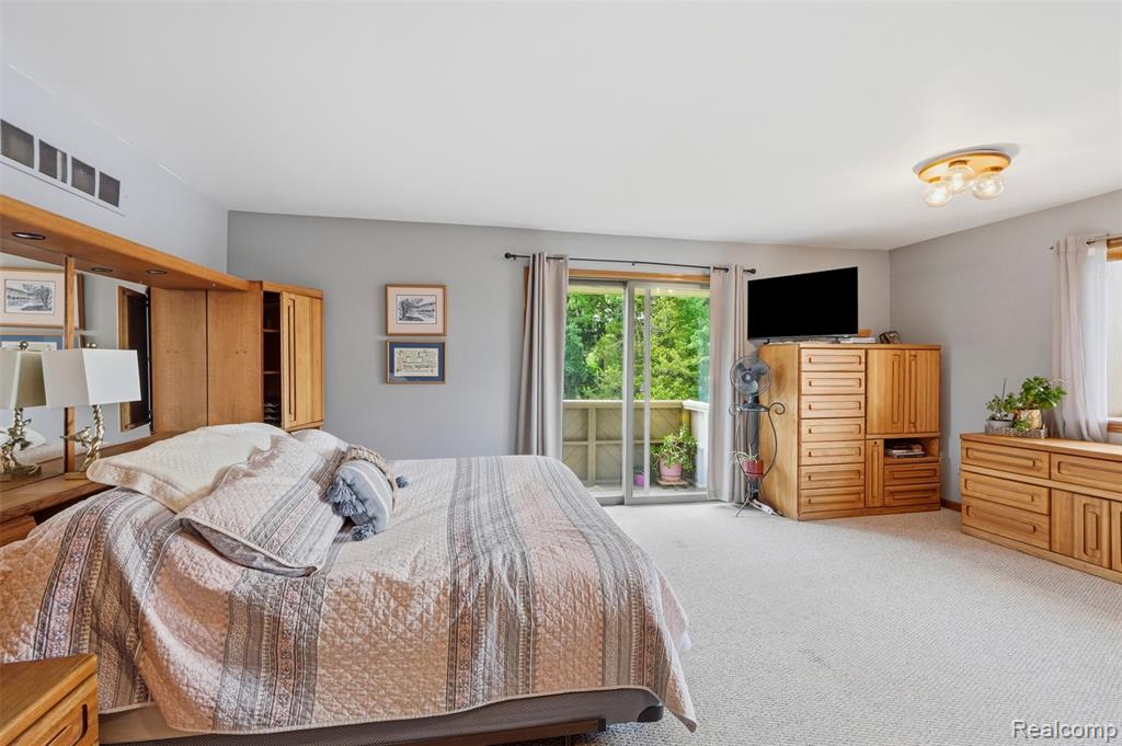11034 Grand River Road, Brighton, MI 48116 — Photo 35