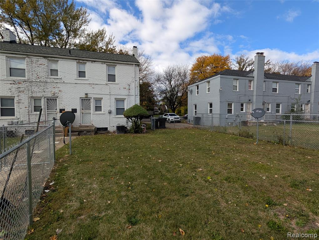 8284 Schaefer Highway, Detroit, MI 48228 — Photo 18