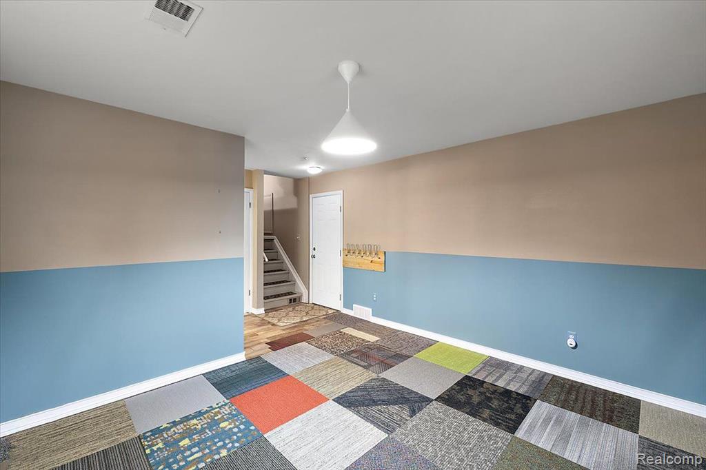 7139 Redmond Street, Waterford, MI 48327 — Photo 39