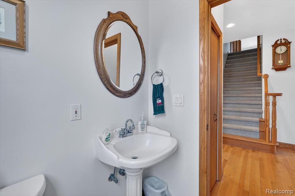 5640 Fisher Road, Howell, MI 48855 — Photo 12