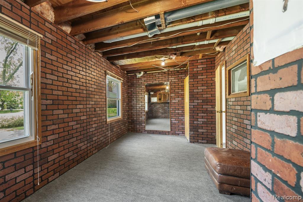 5886 SUTTERS Lane, Bloomfield Hills, MI 48301 — Photo 22