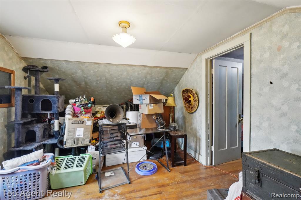 933 CAMERON Avenue, Pontiac, MI 48340 — Photo 16