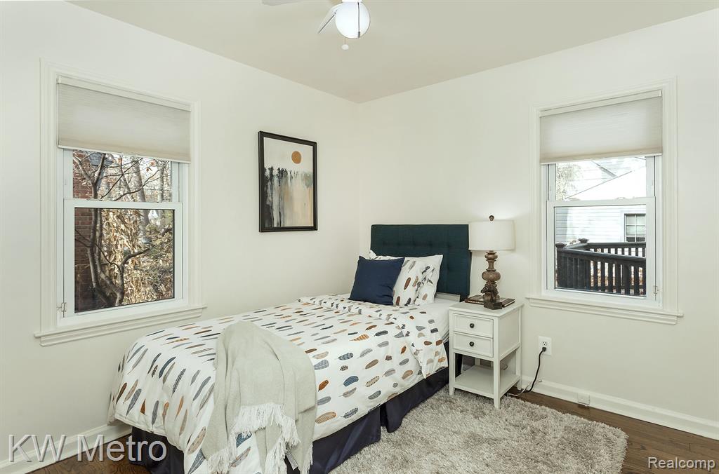 620 CATALPA Drive, Royal Oak, MI 48067 — Photo 9